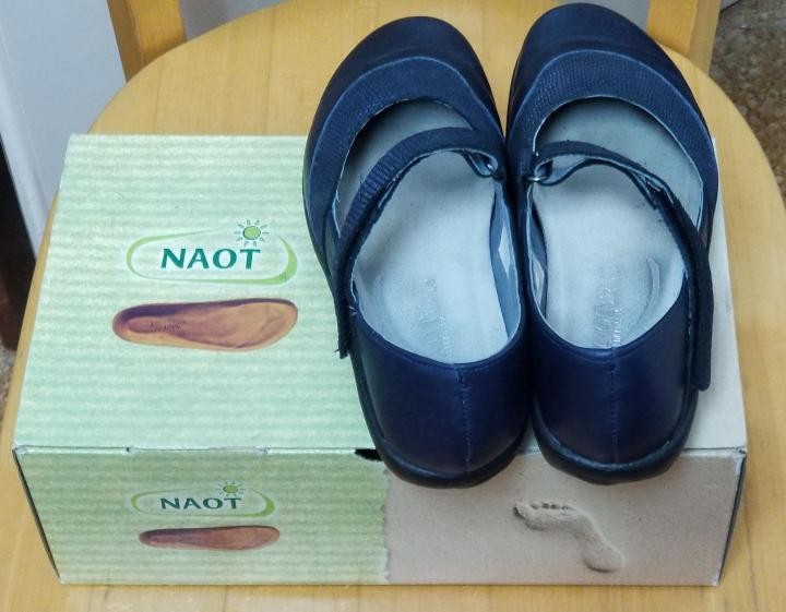FOR SALE: Woman/girl's shoes, never worn, Teva Naot brand